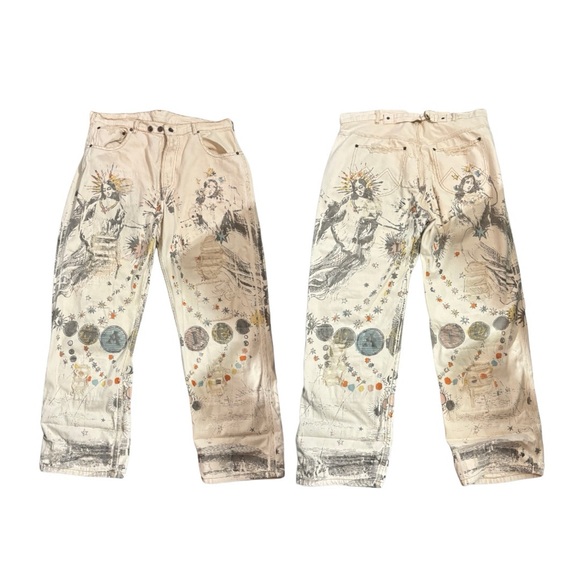 CINCH BELT
ADJUSTBLE WAIST WITH BUTTONS
DISTRESSED
ONE SIZE - Picture 1 of 3